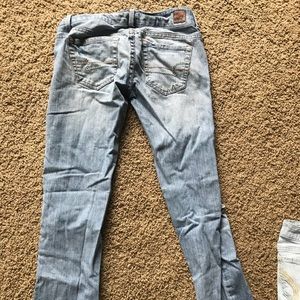 American Eagle Cropped Jeans